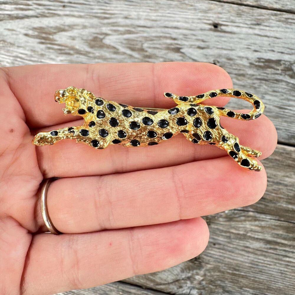 Vintage Jewelry Cougar Jaguar Brooch Pin
